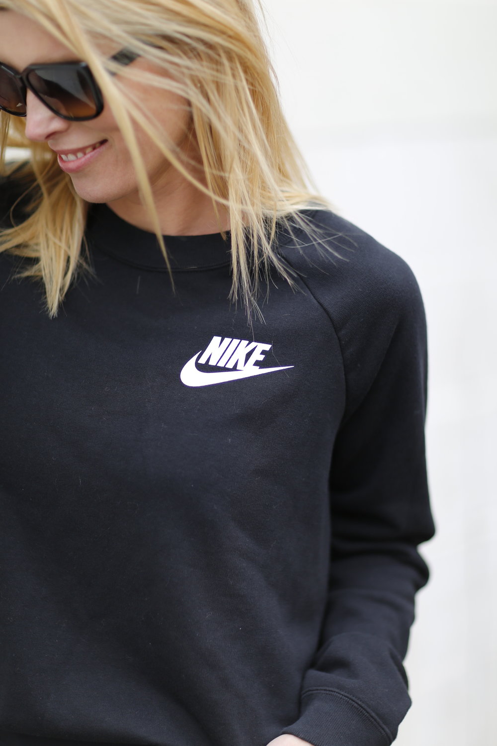  Black Nike Sweatshirt, the perfect gym sweatshirt 